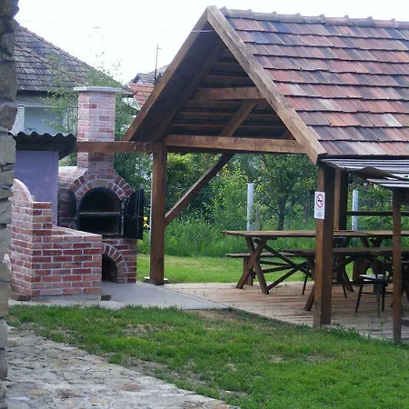 Hostel Bakancstanya Ketbodony
